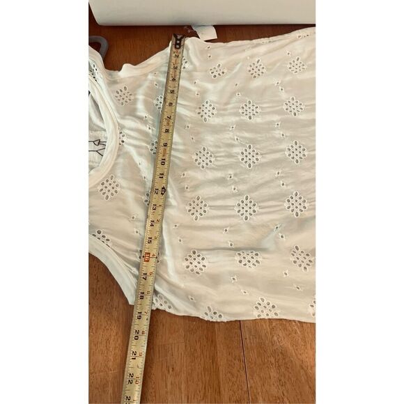 Johnny Was Pete & Greta White Silk Blend Eyelet Sleeveless Top Size S - Picture 5 of 9